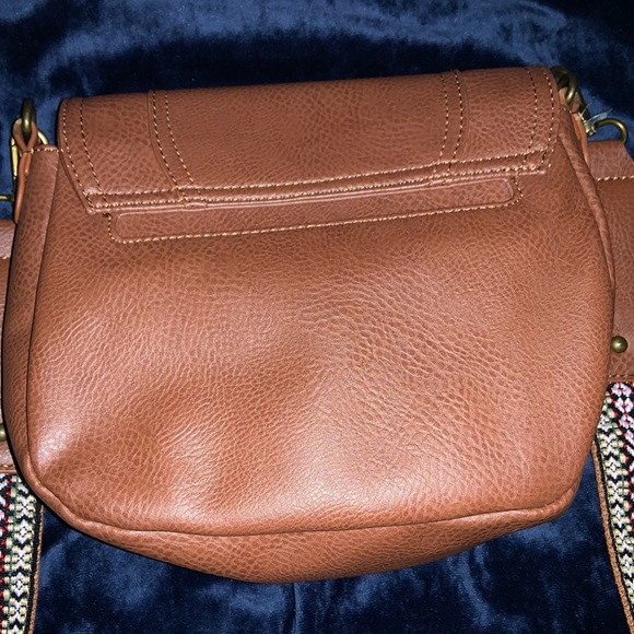 Carlos by Carlos Santana tan leather crossbody. Like new. - Picture 4 of 7